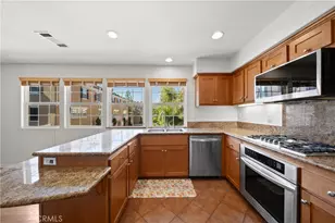 24014 Bridgeport Ln, Valencia, CA 91355 - Photo 18