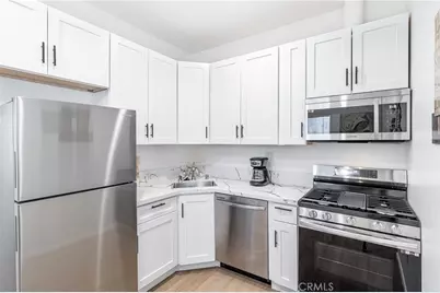 3204 W 27th St, Los Angeles, CA 90018 - Photo 46