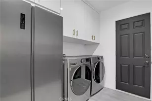 3204 W 27th St, Los Angeles, CA 90018 - Photo 14