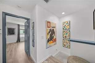 7239 N Cedar Rd, Van Nuys, CA 91405 - Photo 4