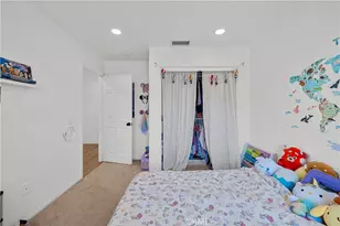 28333 Willow Ct, Saugus, CA 91350 - Photo 22