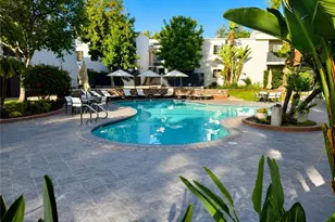18645 Hatteras Street, Tarzana, CA 91356 - Photo 2