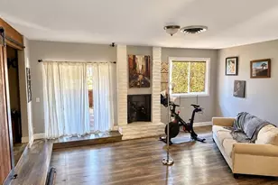 1902 W Ave L, Lancaster, CA 93534 - Photo 4