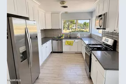 1902 W Avenue L, Lancaster, CA 93534 - Photo 14