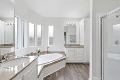 20147 Crestview Drive, Canyon Country, CA 91351 - Photo 22