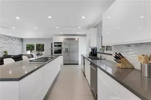23051 Burbank Blvd, Woodland Hills, CA 91367 - Photo 10