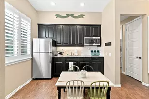 22389 Midtown Ct, Saugus, CA 91350 - Photo 30