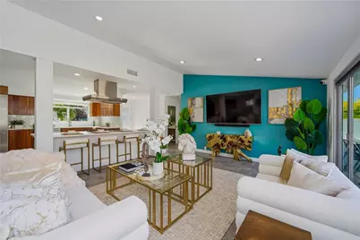 9400 Encino Avenue, Northridge, CA 91325 - Photo 12