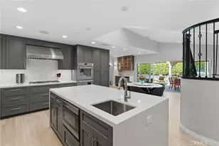 22702 Califa St, Woodland Hills, CA 91367 - Photo 8