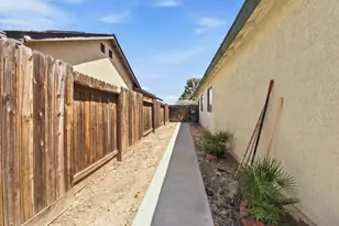 12446 Mount Baldy, Victorville, CA 92392 - Photo 20