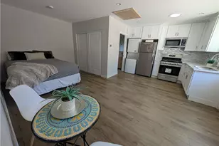 23130 Victory, Woodland Hills, CA 91367 - Photo 28