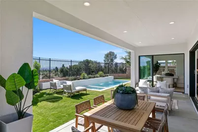 20500 Edgewood Court, Chatsworth, CA 91311 - Photo 28