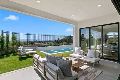 20500 Edgewood Court, Chatsworth, CA 91311 - Photo 26