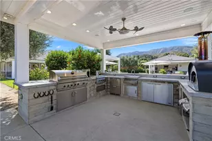 26185 Ravenhill Rd, Canyon Country, CA 91387 - Photo 30