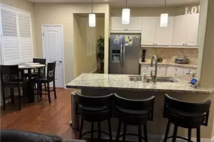 30437 Servilla, Castaic, CA 91384 - Photo 12