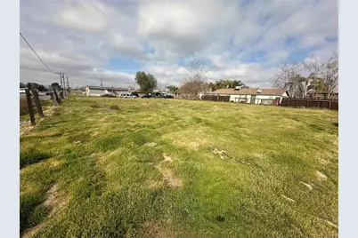 1200 Wilkins, Bakersfield, CA 93307 - Photo 4