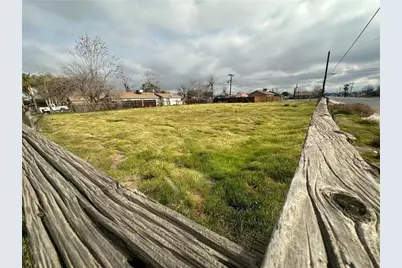 1200 Wilkins, Bakersfield, CA 93307 - Photo 2