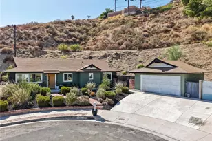 27973 Carvel Dr, Canyon Country, CA 91351 - Photo 6