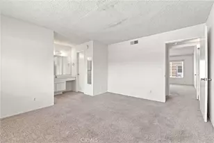 18631 Collins, Los Angeles, CA 91356 - Photo 24