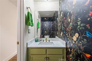 5340 Wilkinson Ave, Valley Village, CA 91607 - Photo 18