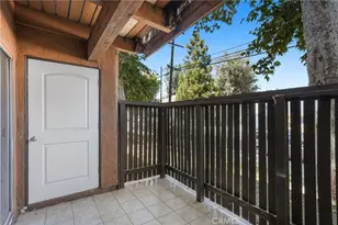 18350 Hatteras Street, Tarzana, CA 91356 - Photo 26