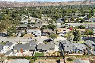 4130 Angela, Simi Valley, CA 93063 - Photo 48