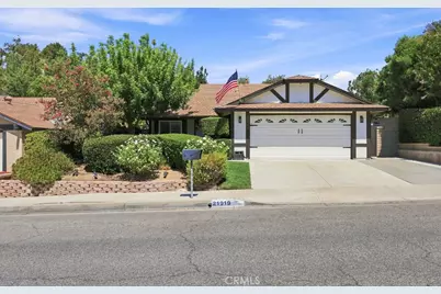 21919 Grovepark, Saugus, CA 91350 - Photo 2