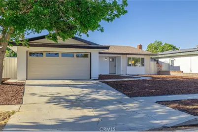 737 W Avenue H7, Lancaster, CA 93534 - Photo 2