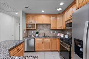 26093 Viento Ct, Valencia, CA 91355 - Photo 16