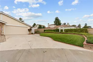 26093 Viento Ct, Valencia, CA 91355 - Photo 2