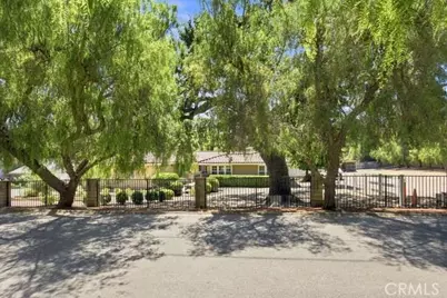 28042 Balkins, Agoura Hills, CA 91301 - Photo 2