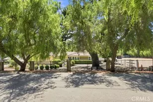 28042 Balkins, Agoura Hills, CA 91301 - Photo 2