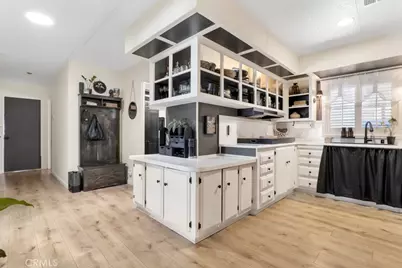 23777 Mulholland Highway #4, Calabasas, CA 91302 - Photo 28