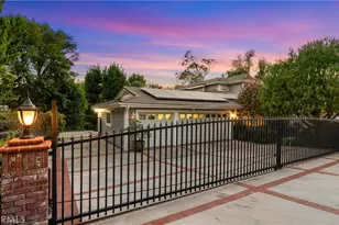 24335 Arcadia St, Newhall, CA 91321 - Photo 4