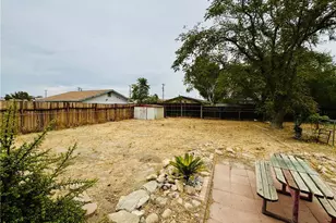 402 Mary St, Bakersfield, CA 93252 - Photo 24