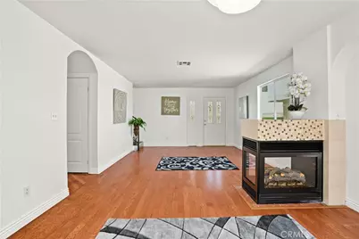18334 Keswick St., Reseda, CA 91335 - Photo 8
