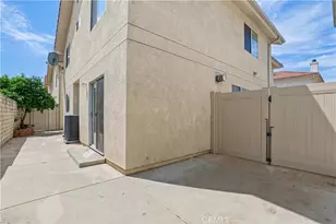 18334 Keswick St, Reseda, CA 91335 - Photo 32