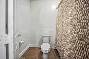 29566 Camino Azar, Valencia, CA 91354 - Photo 34