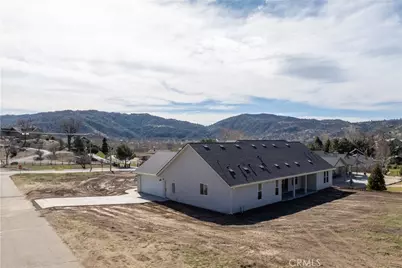 24401 Oaktree Court, Tehachapi, CA 93561 - Photo 48