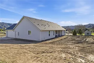 24401 Oaktree Ct, Tehachapi, CA 93561 - Photo 40