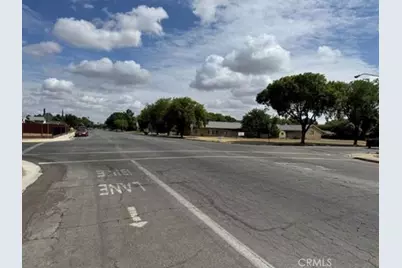 2993 N Parsons, Merced, CA 95340 - Photo 2