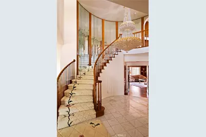 18134 Sandringham Court, Porter Ranch, CA 91326 - Photo 4