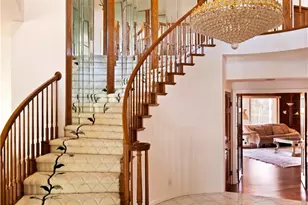 18134 Sandringham Ct, Porter Ranch, CA 91326 - Photo 4