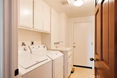 18134 Sandringham Court, Porter Ranch, CA 91326 - Photo 32