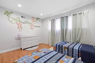 9533 Frankirst, North Hills, CA 91343 - Photo 14