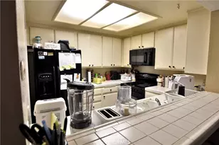 15155 Sherman Way, Van Nuys, CA 91405 - Photo 10