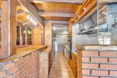 7522 Radford Avenue, North Hollywood, CA 91605 - Photo 12