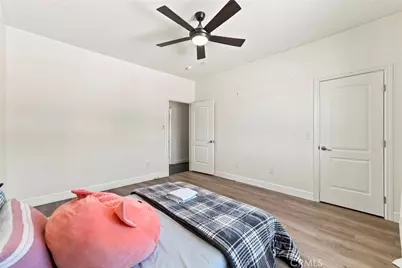 16079 Molino, Victorville, CA 92395 - Photo 8