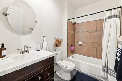 16079 Molino, Victorville, CA 92395 - Photo 6