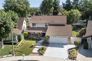 24254 Undine, Valencia, CA 91355 - Photo 2